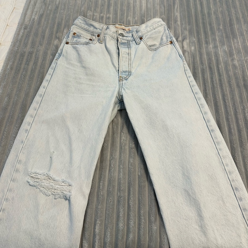 Levi's Ribcage Ankle Straight Jeans